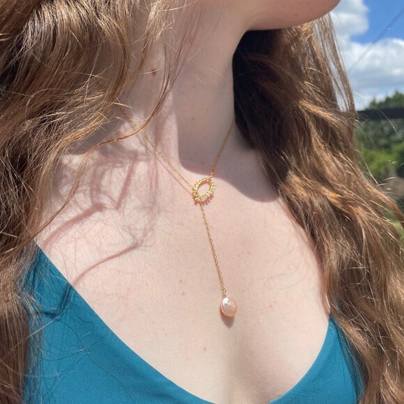 Pink Coin Pearl Lariat Necklace - Hand Made in Canada - Picture 4 of 10